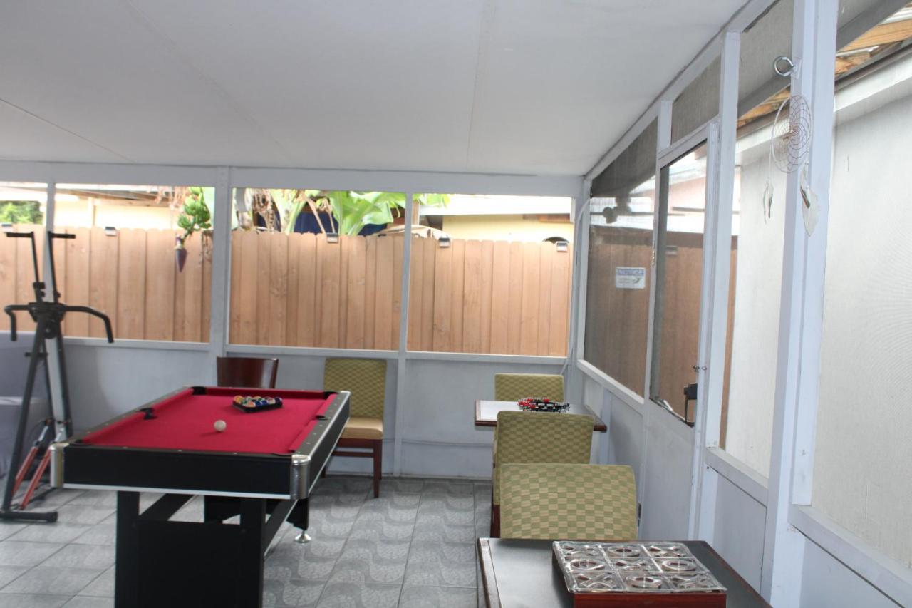 Main House 3 Bed 2 Bath & Guest House 1 Bed 1 Bath Miami Exterior photo