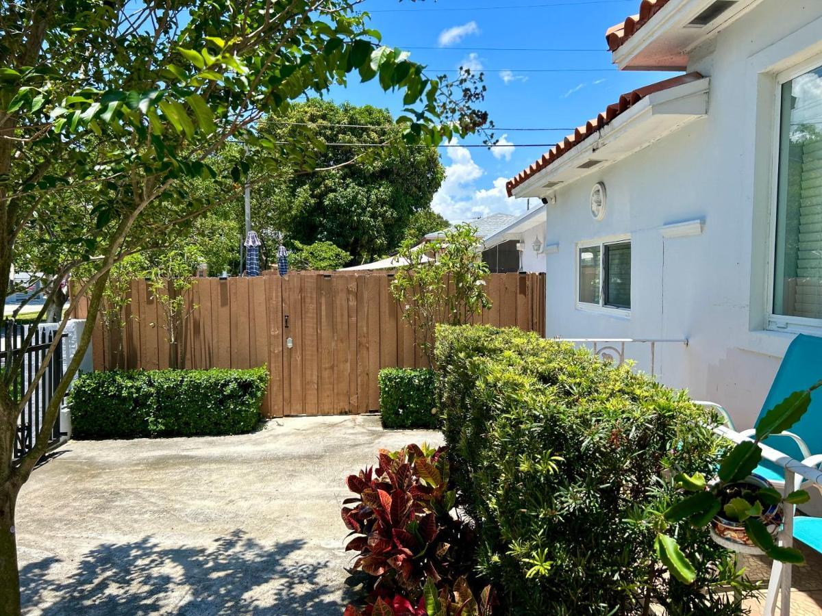 Main House 3 Bed 2 Bath & Guest House 1 Bed 1 Bath Miami Exterior photo